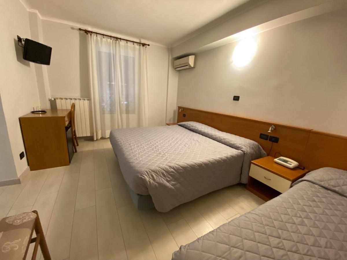 Hotel Fiorenza & Banksia Meuble Alassio Zewnętrze zdjęcie