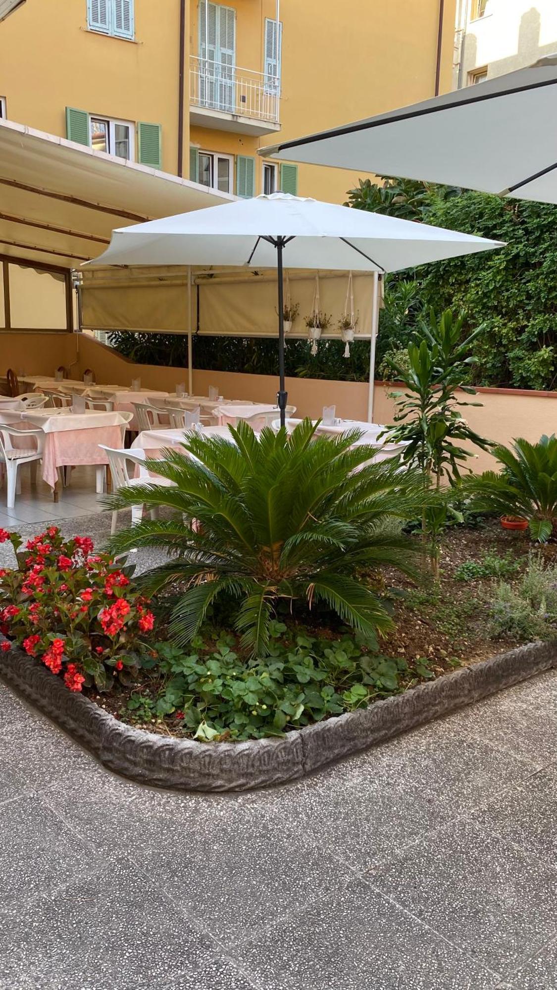 Hotel Fiorenza & Banksia Meuble Alassio Zewnętrze zdjęcie