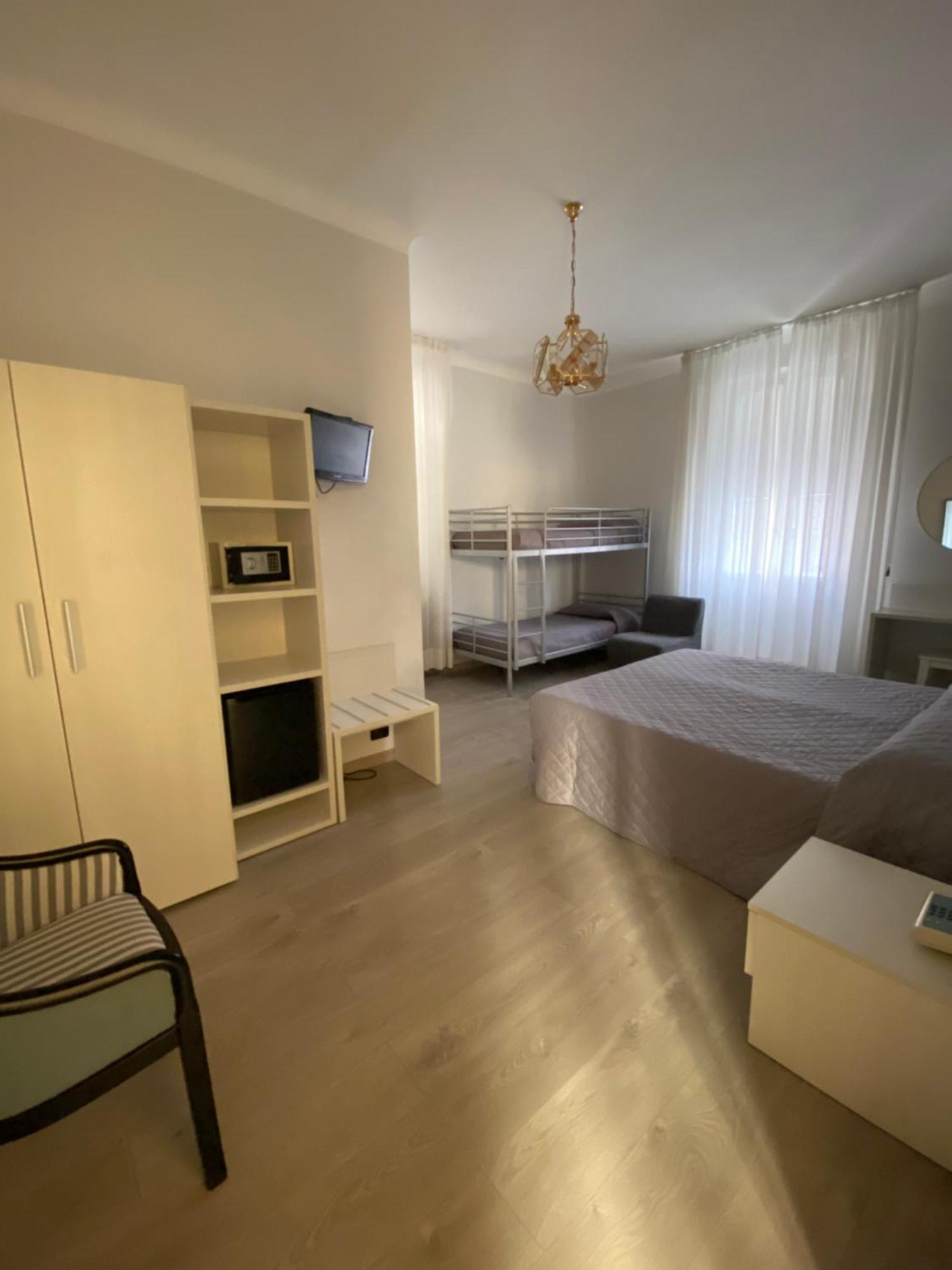 Hotel Fiorenza & Banksia Meuble Alassio Zewnętrze zdjęcie