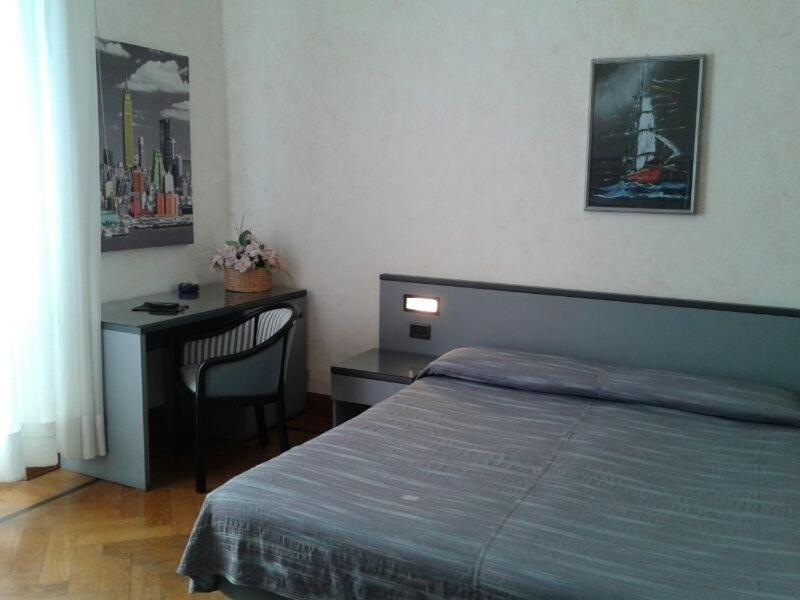 Hotel Fiorenza & Banksia Meuble Alassio Pokój zdjęcie